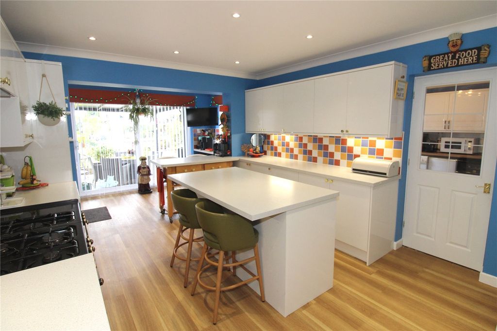 Property photo 3 of 26 Picture No. 22