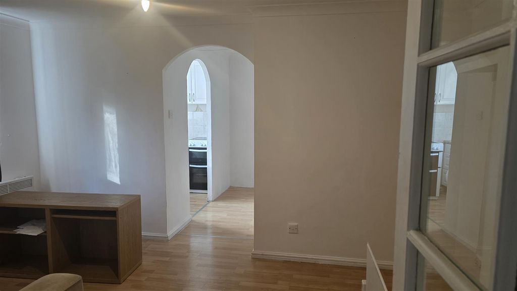 Property photo 2 of 5 20251105_135911.Jpg