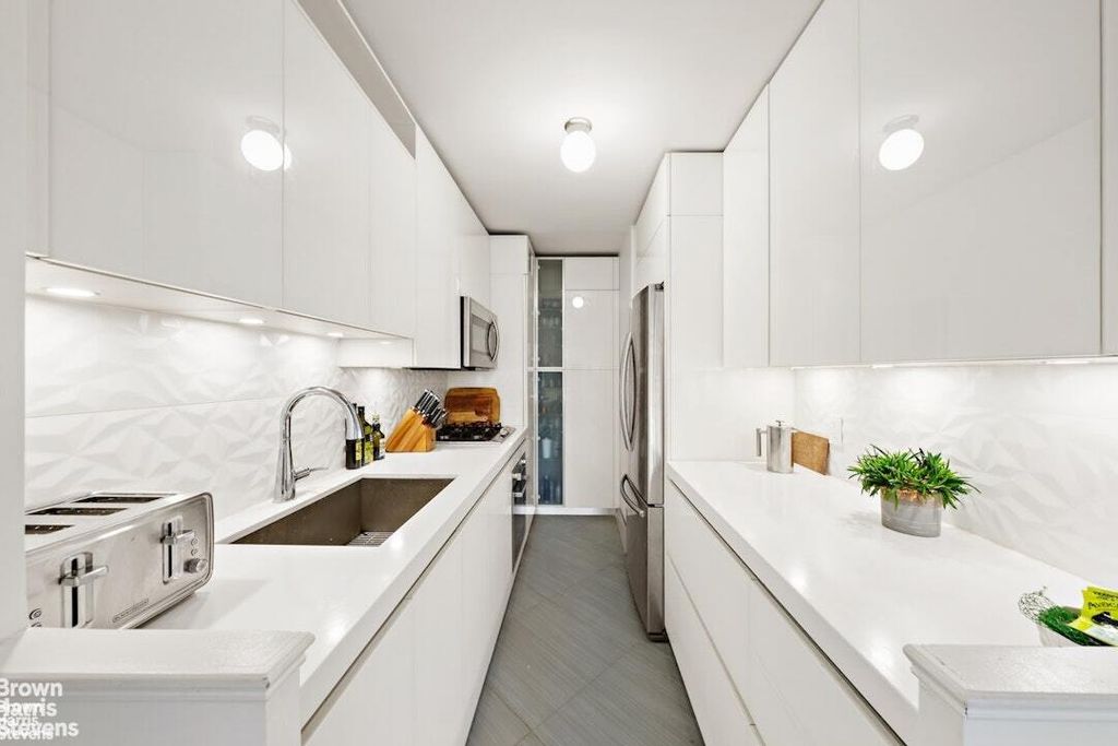 Property photo 3 of 8 <Alttext/>