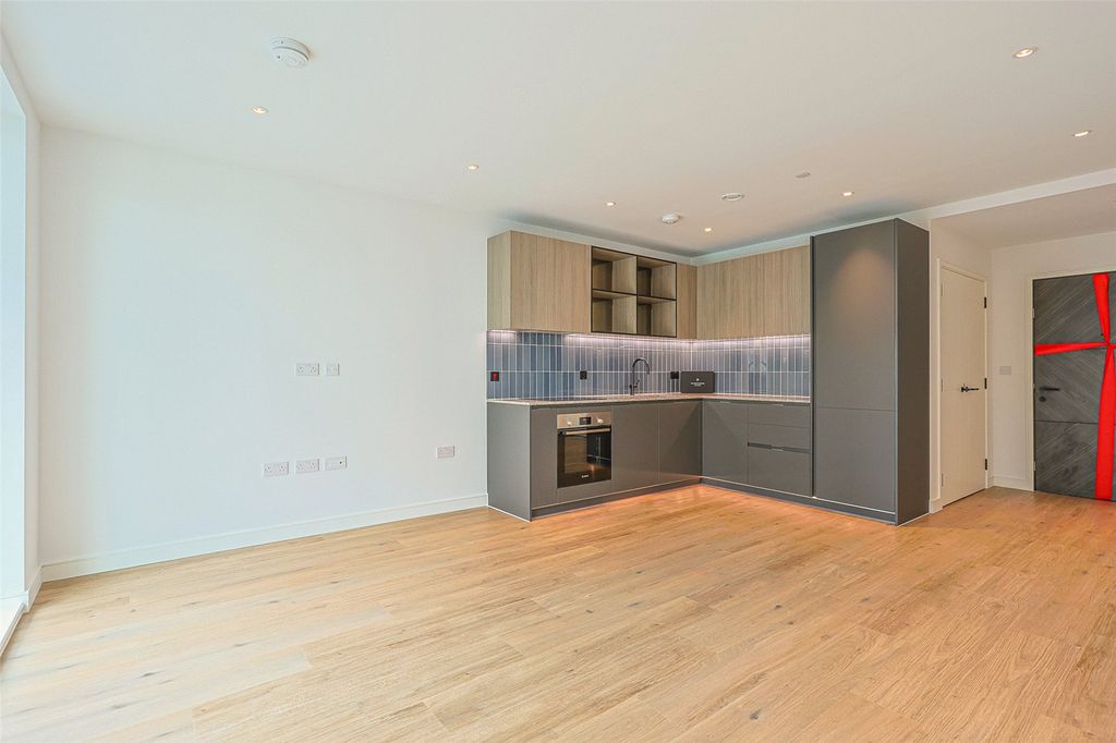 Property photo 2 of 17 Picture No. 07