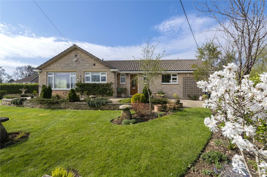 Property photo 3 of 20 Picture No. 27