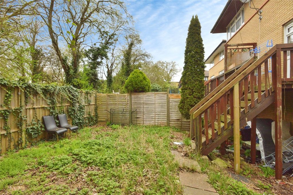 Property photo 2 of 18 Picture No. 52