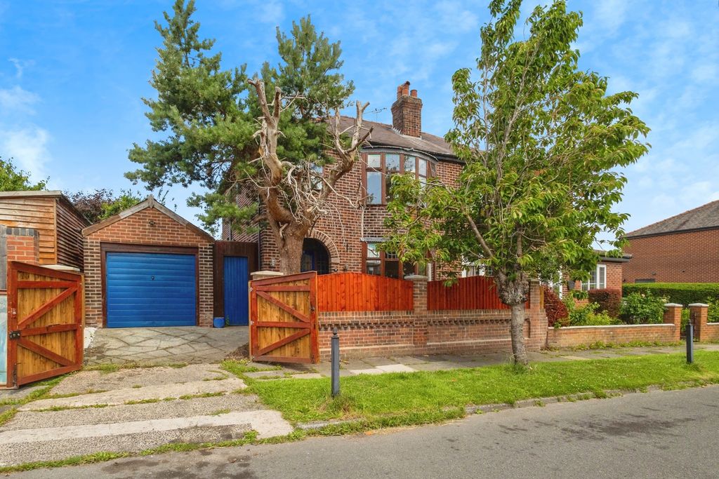Property photo 1 of 17 Photo