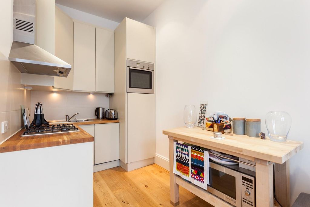 Property photo 1 of 5 Lettings Hammersmith Sinclair Road- Kitchen.Jpg