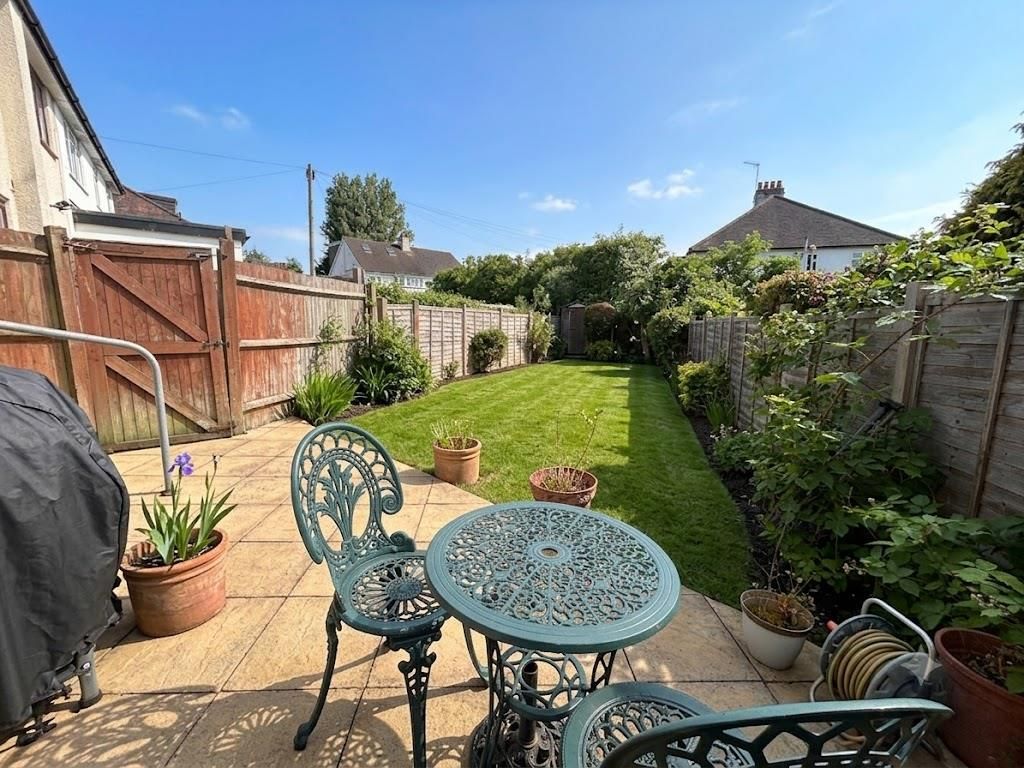 Property photo 2 of 11 Garden 33.Jpg
