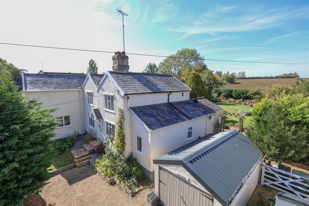 Property photo 1 of 23