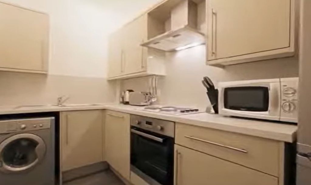 Property photo 2 of 7 Photo 2