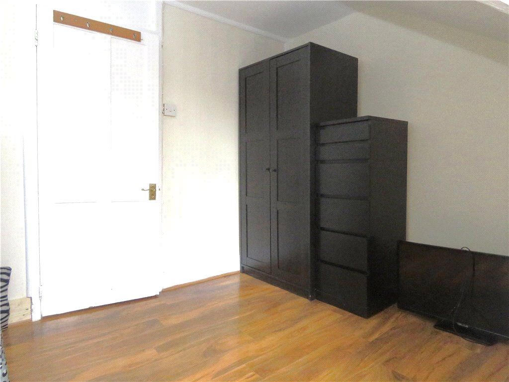 Property photo 3 of 14 Bedroom