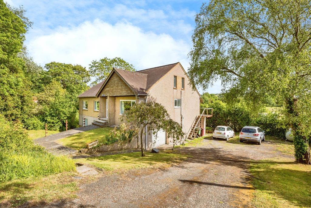 Property photo 2 of 28 Photo