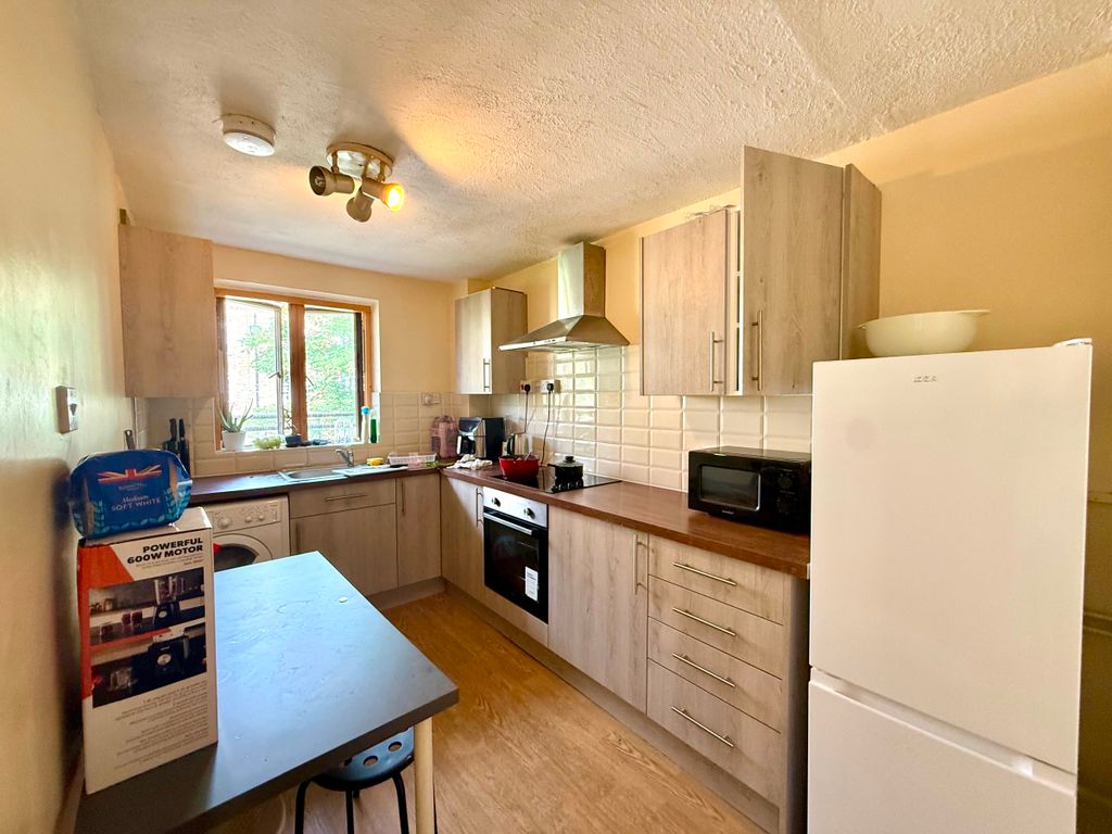 Property photo 1 of 25