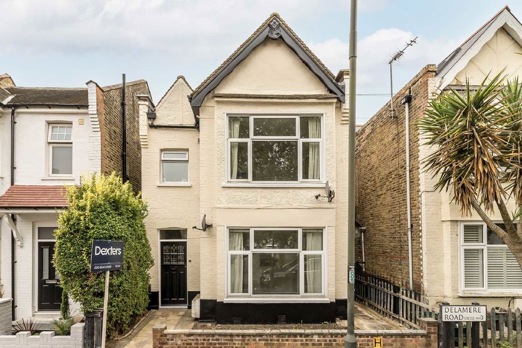 Property photo 1 of 8