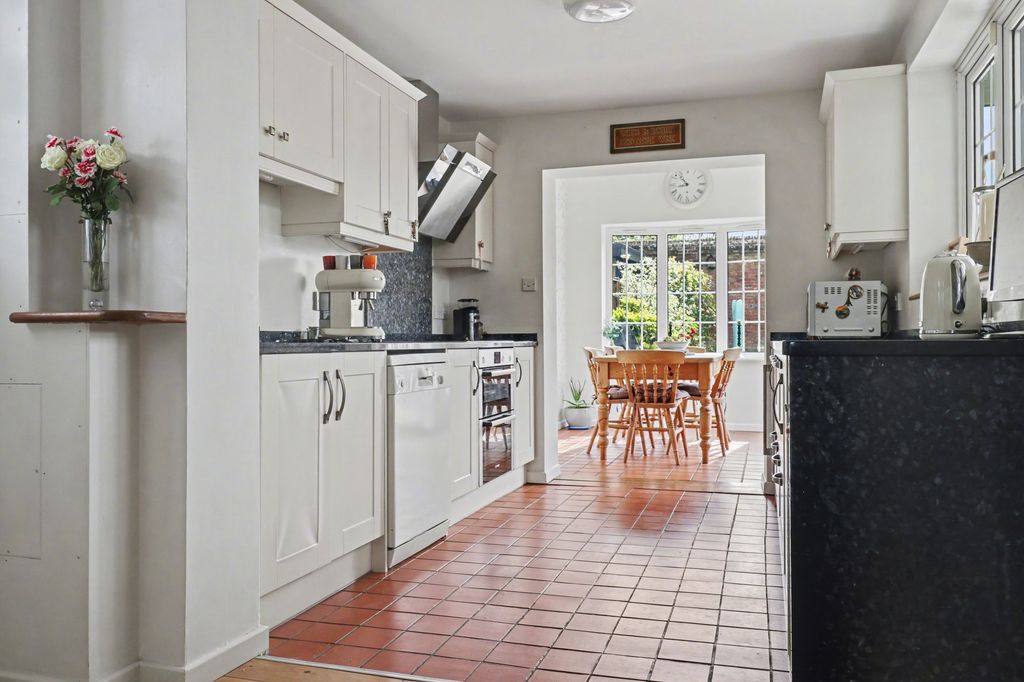 Property photo 3 of 15