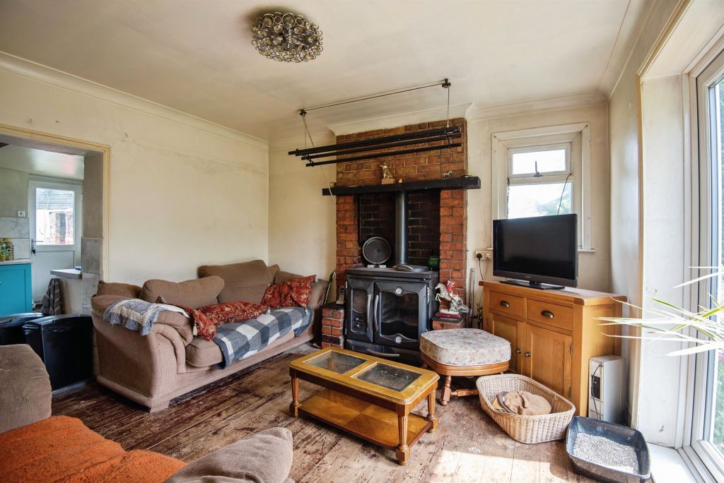 Property photo 2 of 22
