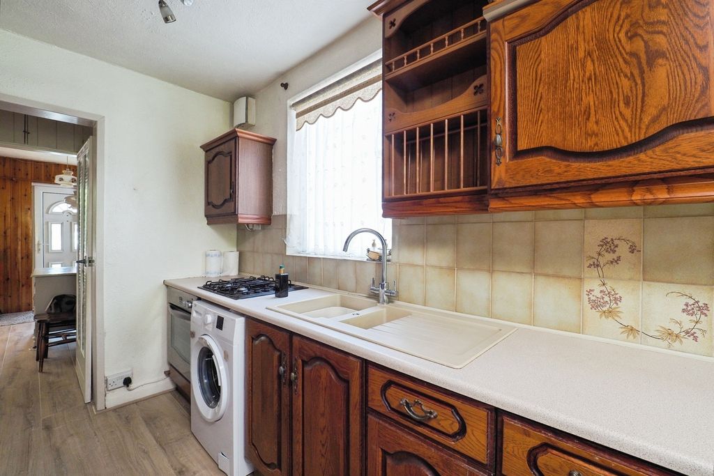 Property photo 2 of 21 Pbox-Img.Jpg