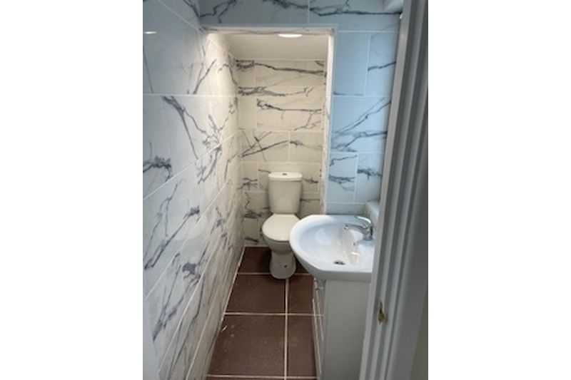 Property photo 2 of 25