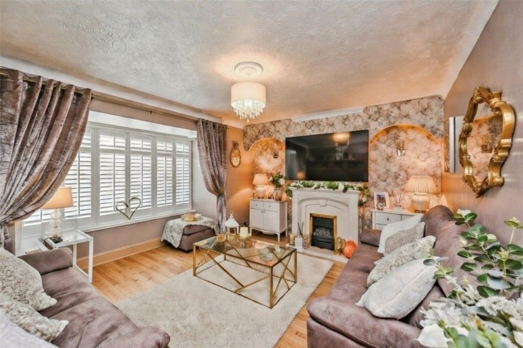 Property photo 3 of 20 Picture No. 25