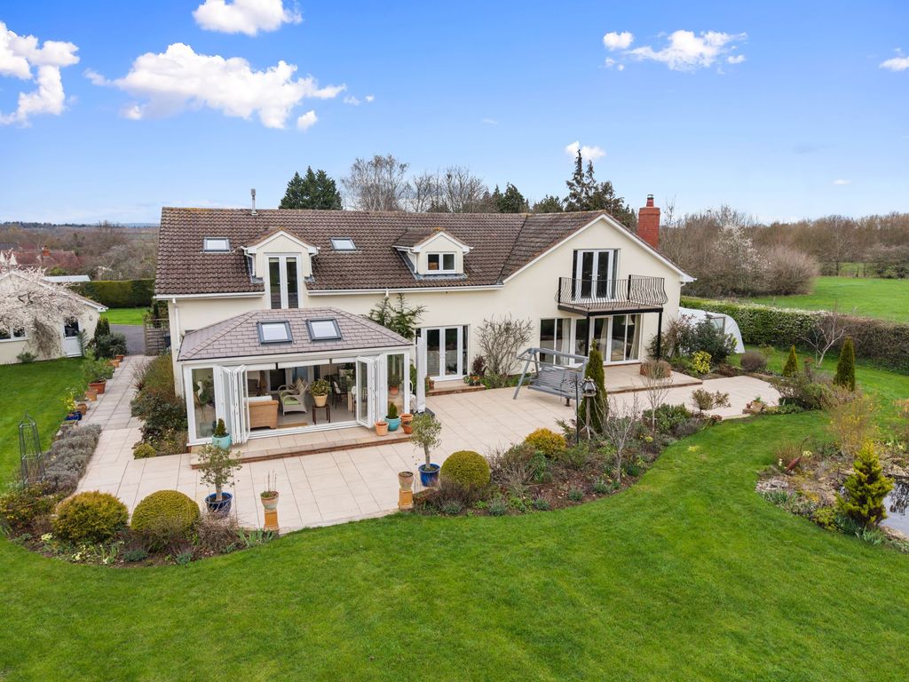 Property photo 1 of 51