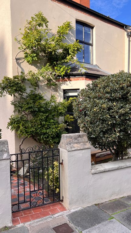 Property photo 2 of 47