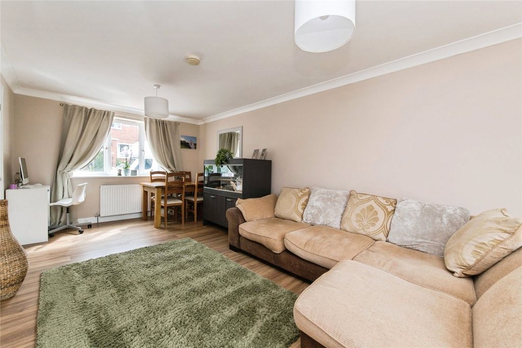 Property photo 2 of 21 Picture No. 37