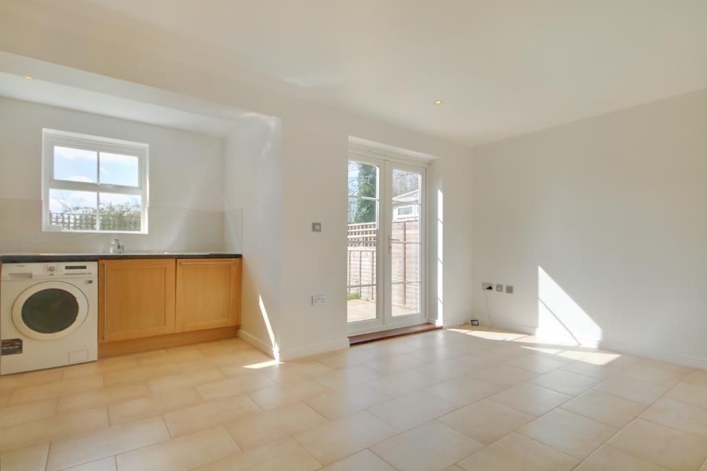 Property photo 3 of 12 Kitchen Diner (1).Jpg