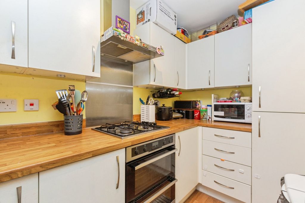 Property photo 2 of 11 Pbox-Img.Jpg