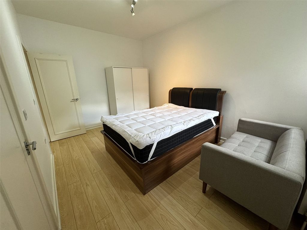 Property photo 1 of 7 Picture No. 07