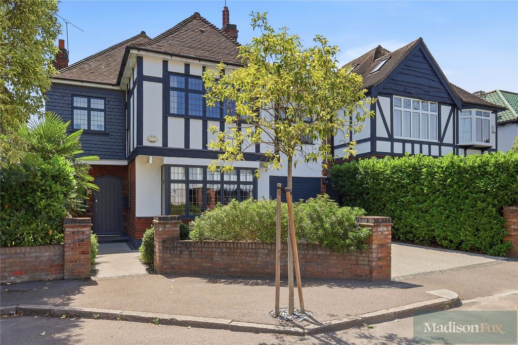 Property photo 1 of 30 Picture No. 43