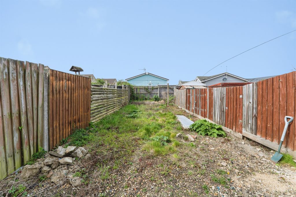 Property photo 3 of 19