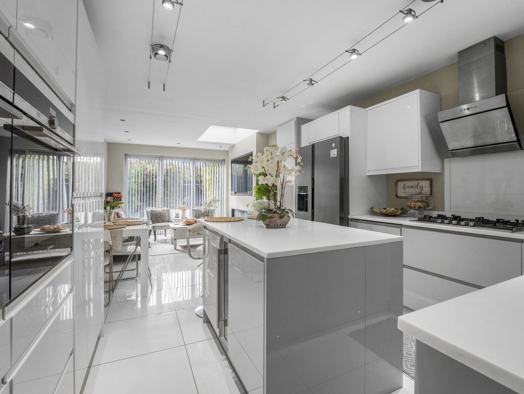 Property photo 1 of 18 Open Plan Living