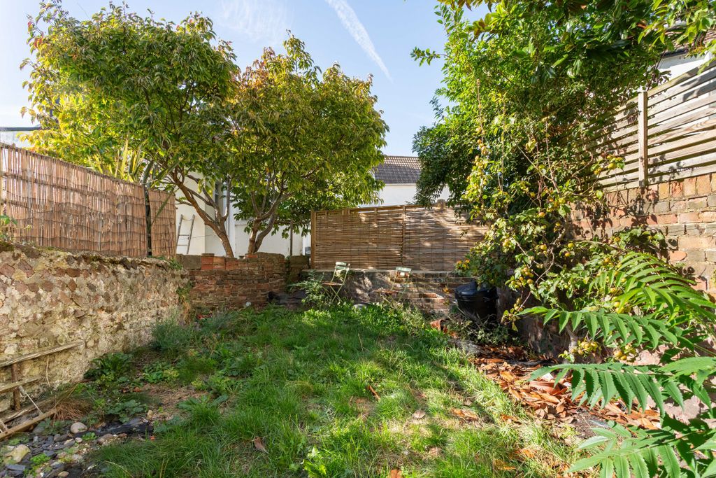 Property photo 3 of 10