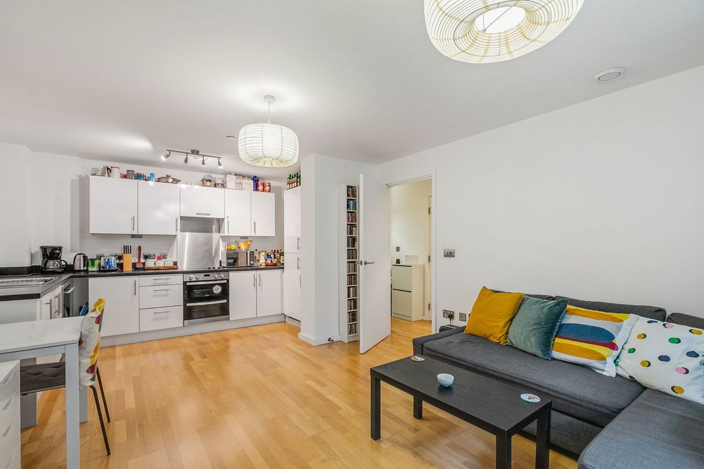 Property photo 2 of 16