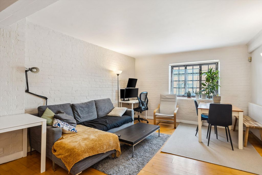 Property photo 1 of 10 Image