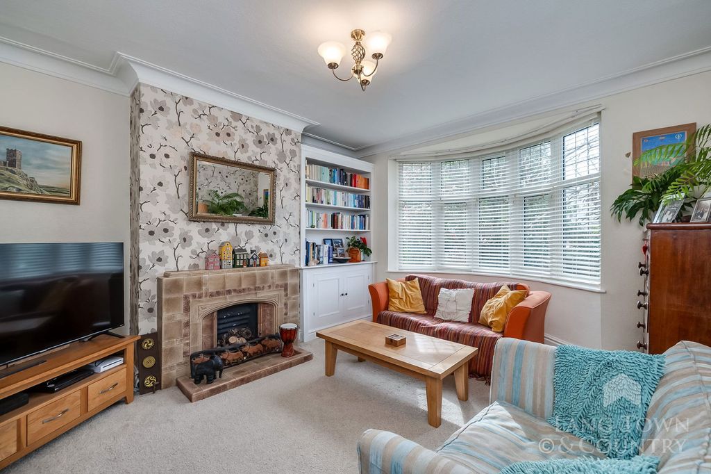 Property photo 3 of 26