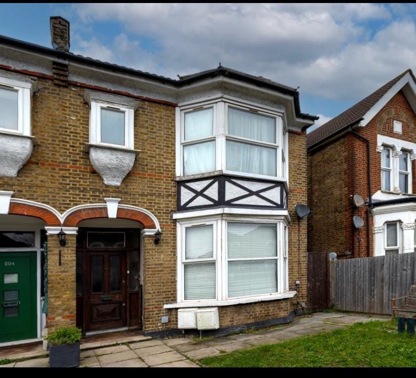 Property photo 1 of 5