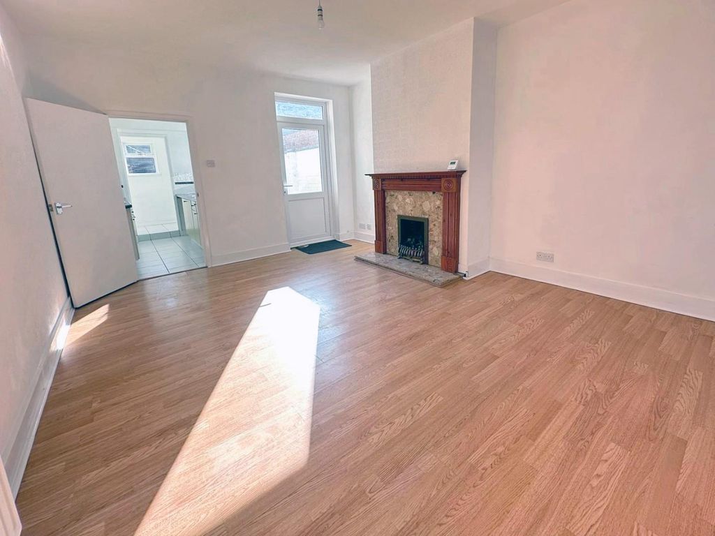 Property photo 2 of 15 11.08.44_Bc6Bbbb4.Jpg