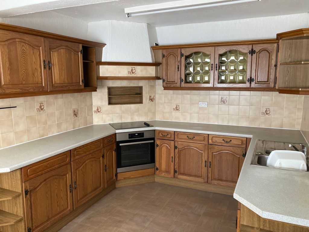 Property photo 3 of 9 Img_4876