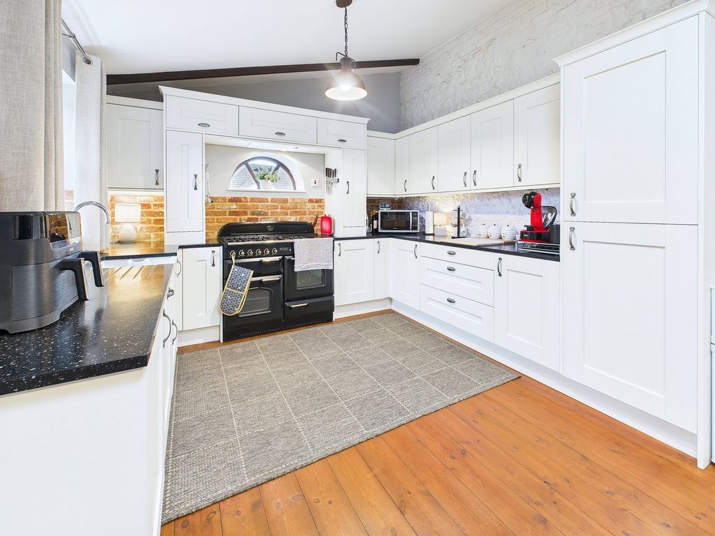 Property photo 2 of 38