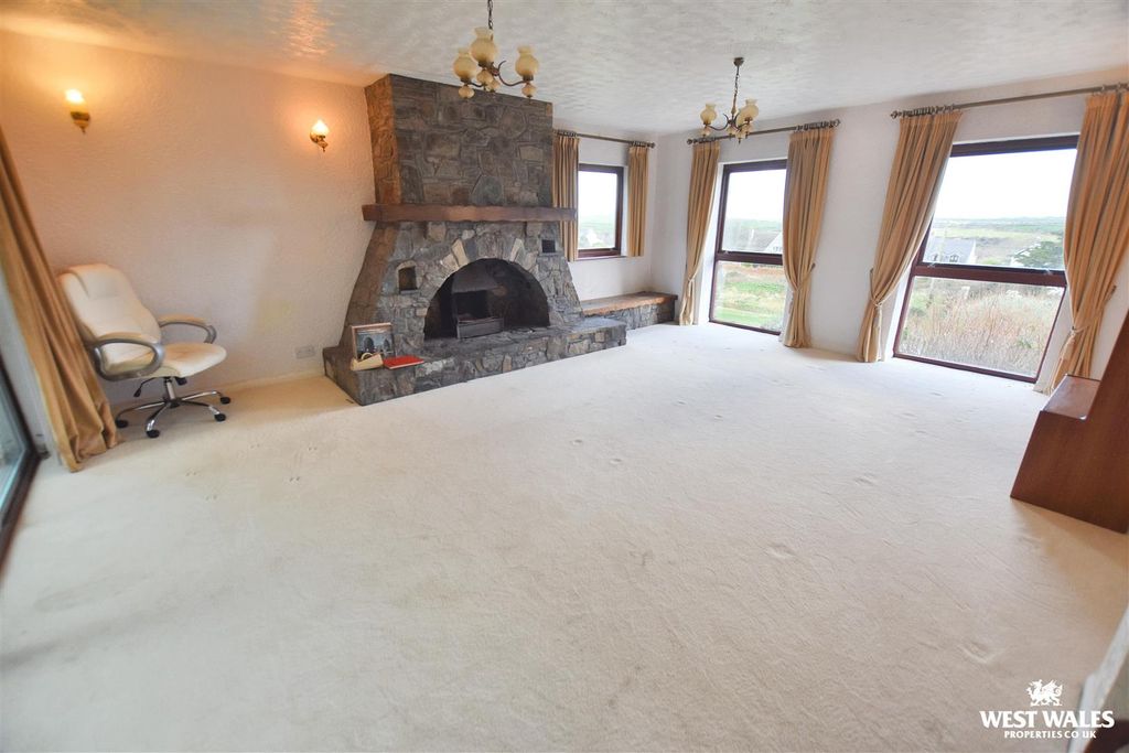 Property photo 3 of 31 23 (29).Jpg