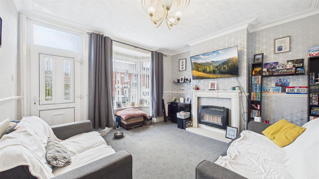 Property photo 2 of 16 Cam05101G0-Pr0094-Still014.Jpg