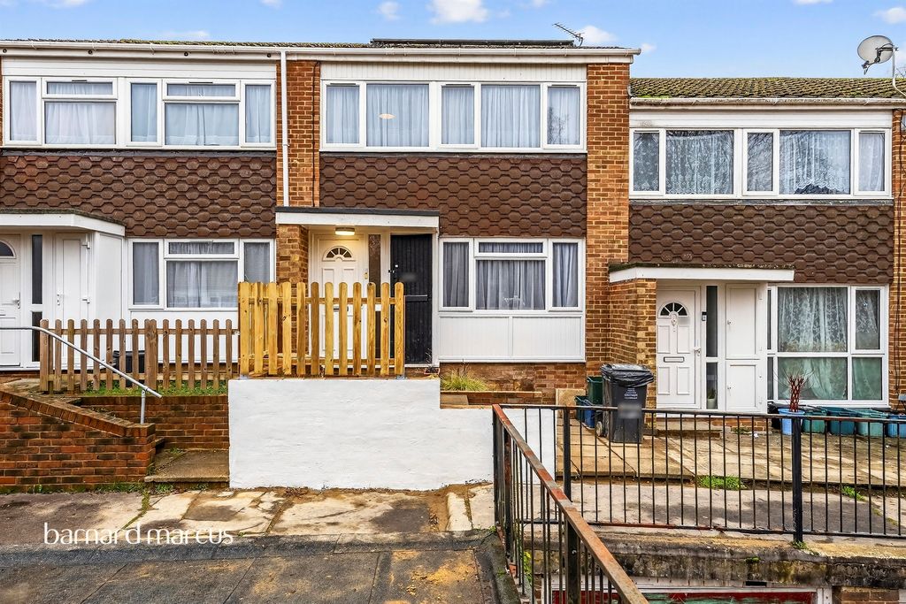 Property photo 1 of 16