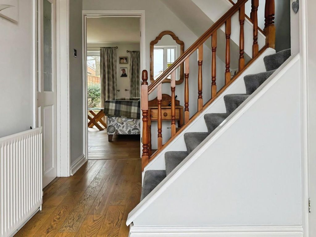 Property photo 2 of 14 92Ca7033-448947B1-c167-488c-Ad46-Da862Fa10230.Jpg