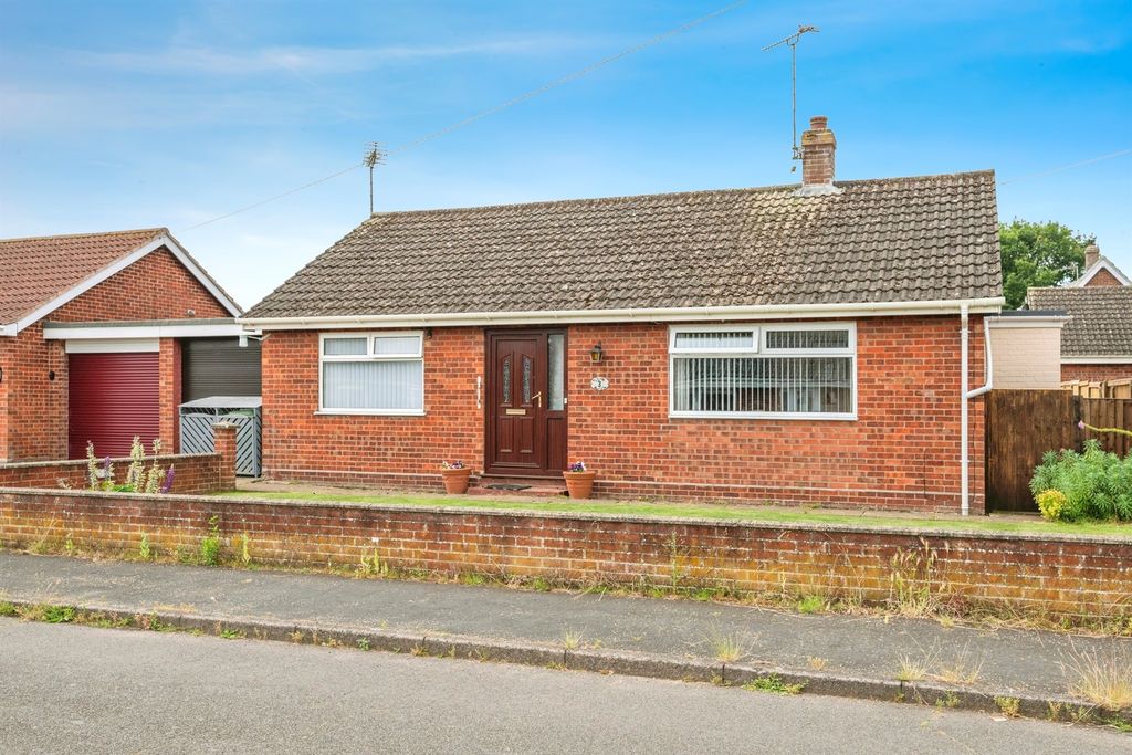 Property photo 1 of 16