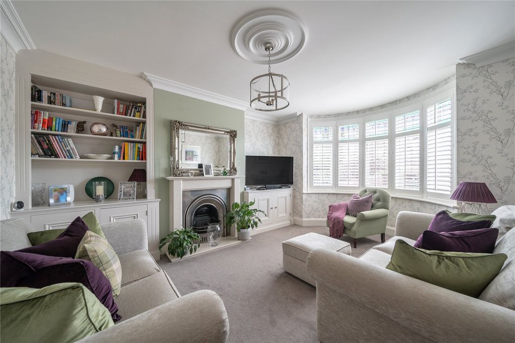 Property photo 2 of 31 Picture No. 10