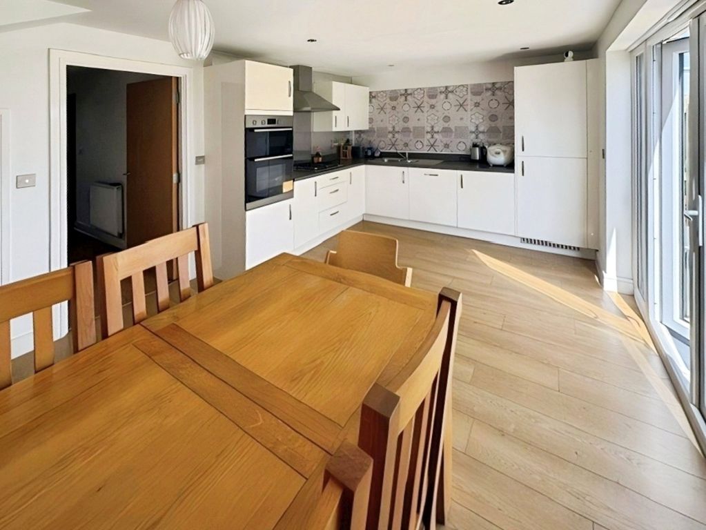 Property photo 2 of 11 Picture No. 11