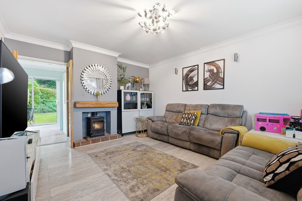 Property photo 3 of 27 P1678567_With_Fire-Min