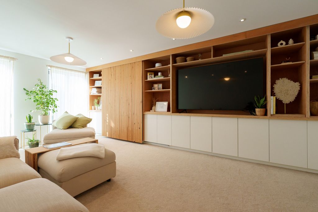 Property photo 1 of 27