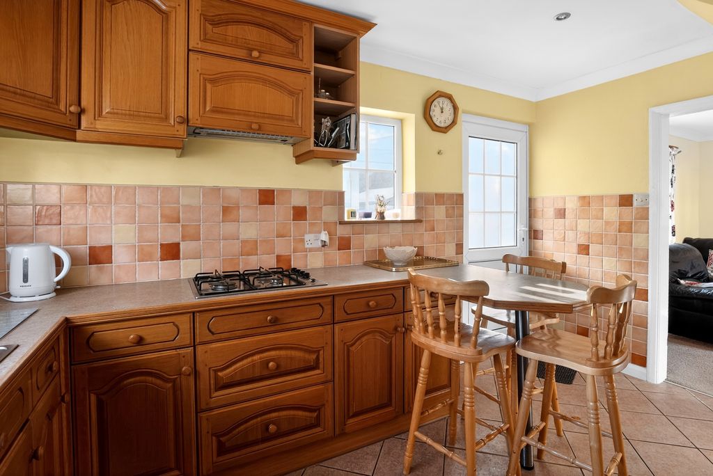 Property photo 3 of 29