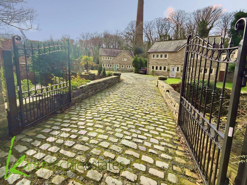 Property photo 1 of 27