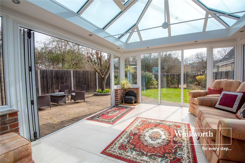 Property photo 2 of 16 Picture No. 02