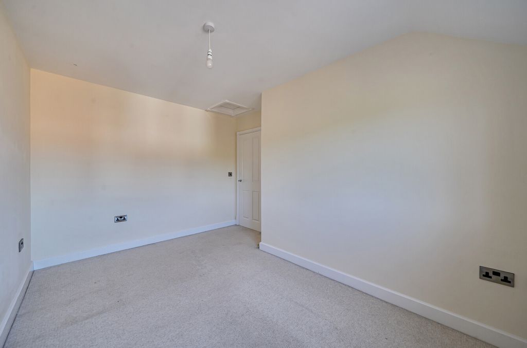Additional image 12 of 3 bed link detached house for saleBrynmor Close, Newtown, Powys SY16